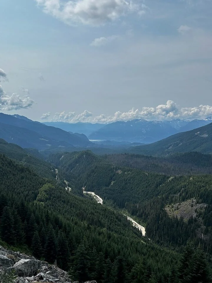 Mountainous view over the valley as we hike toward Watersprite Lake